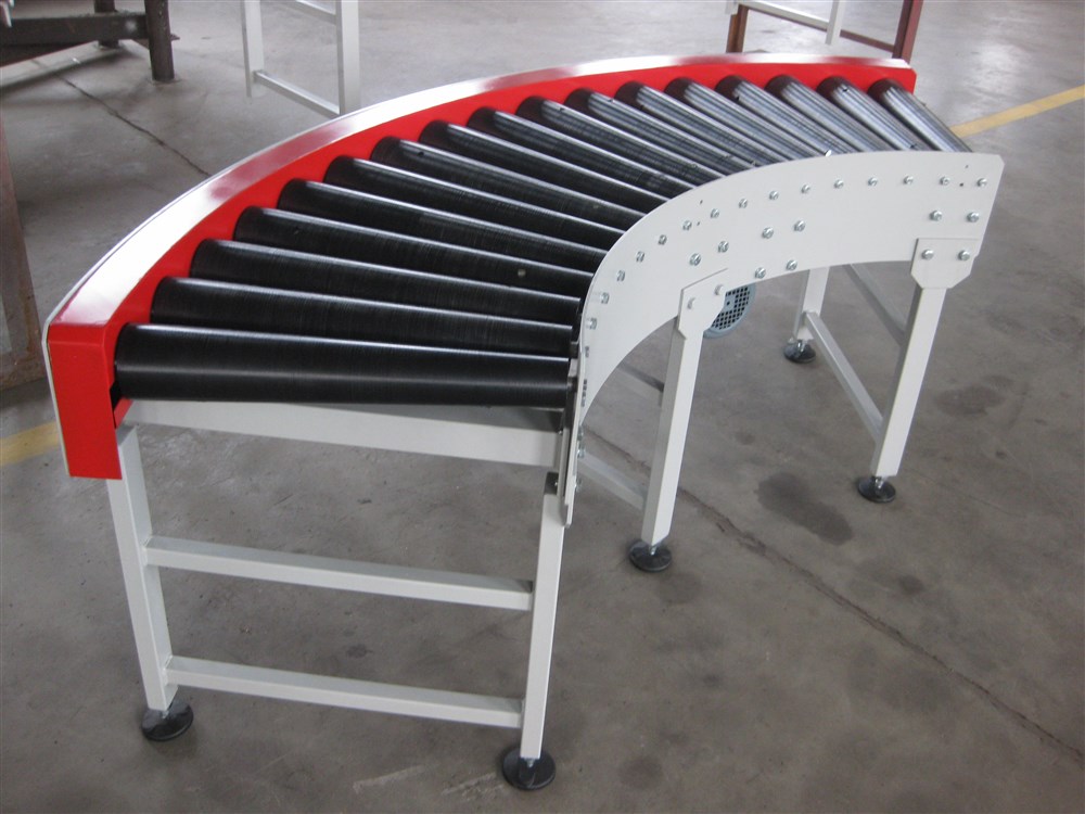 Transporter s pogonjenim valjcima, lučni 90°